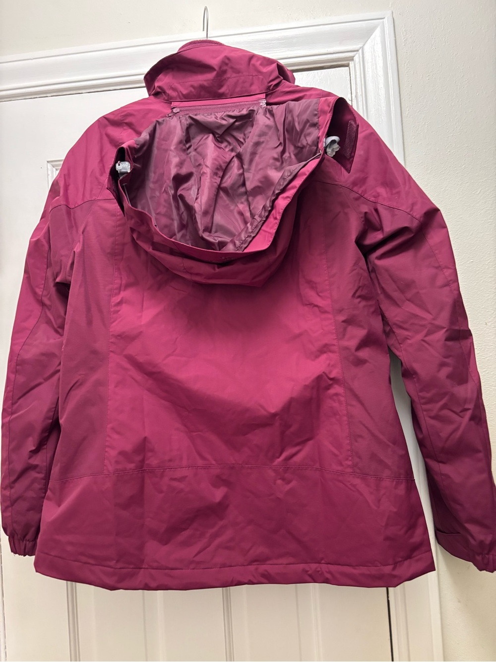 Women's Utility Shell Jacket - Berry Plum
Size Large - Picture 2 of 4
